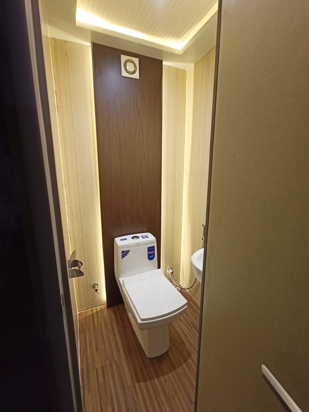 whatsapp image 2025 10 04 at 1.55.56 pm (2)