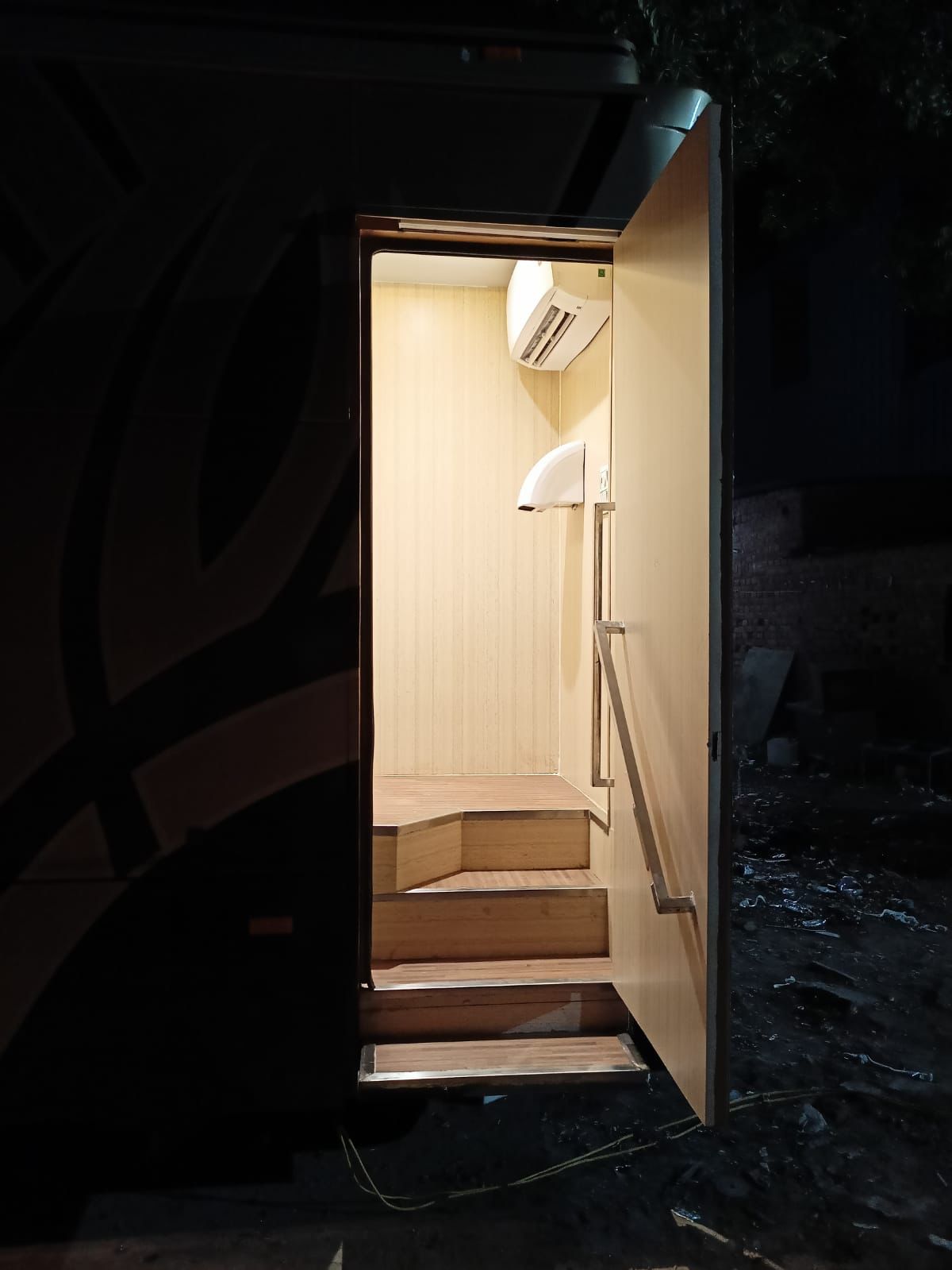 whatsapp image 2025 10 04 at 2.01.44 pm